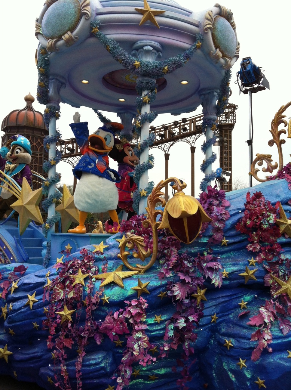 Disneyland Paris parade float