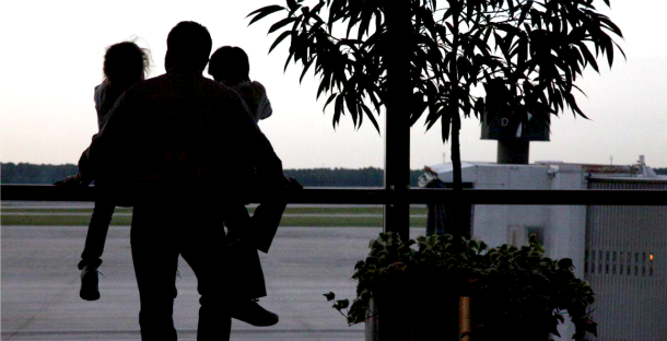 family travel airport 610